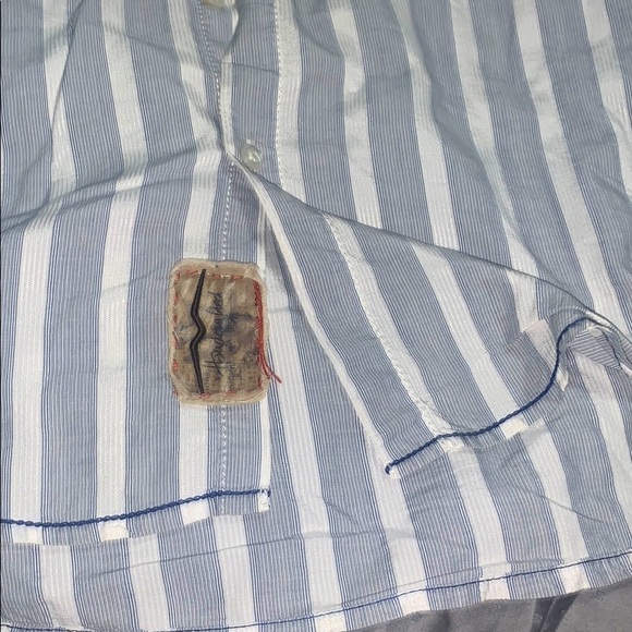 Hugo Boss hand crafted button down shirt - Picture 3 of 4